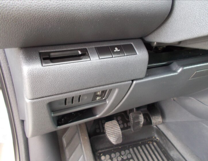 Peugeot 5008 MPV 1,6 l 80 kw