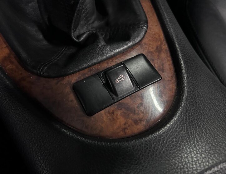 Mercedes-Benz CLK 27