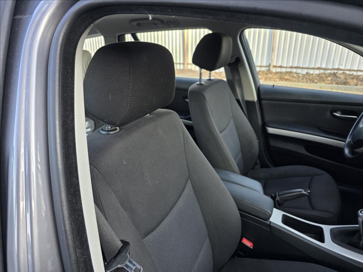 BMW Řada 3 Kombi 2,0 l 105 kw