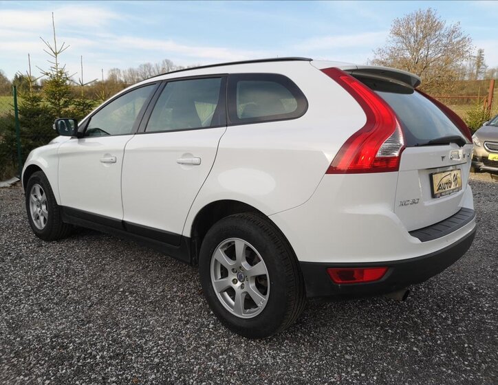 Volvo XC60 Kombi 2,4 l 136 kw
