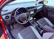Toyota Auris Kombi 1,2 l 86 kw