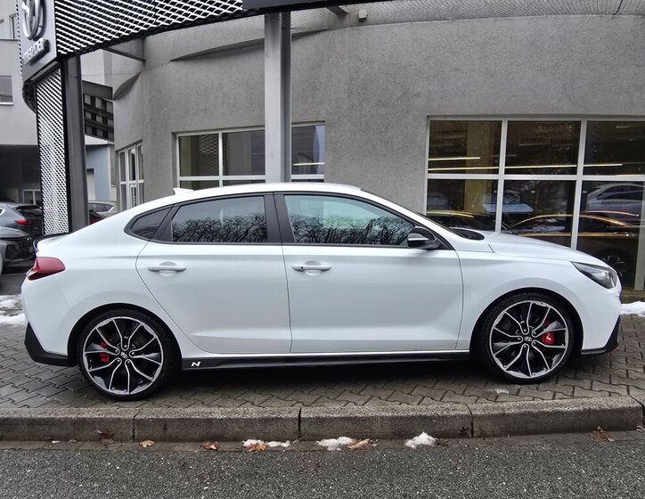 Hyundai i30 Hatchback 2,0 l 202 kw