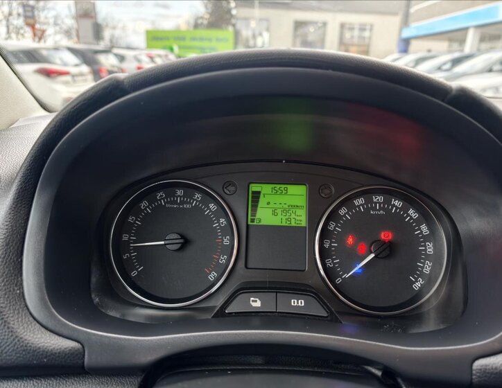 Škoda Fabia Hatchback 1,6 l 55 kw