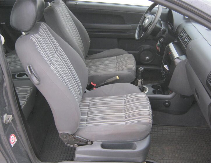 Volkswagen Fox Hatchback 1,2 l 40 kw