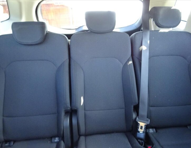 KIA Carens Kombi 1,6 l 99 kw