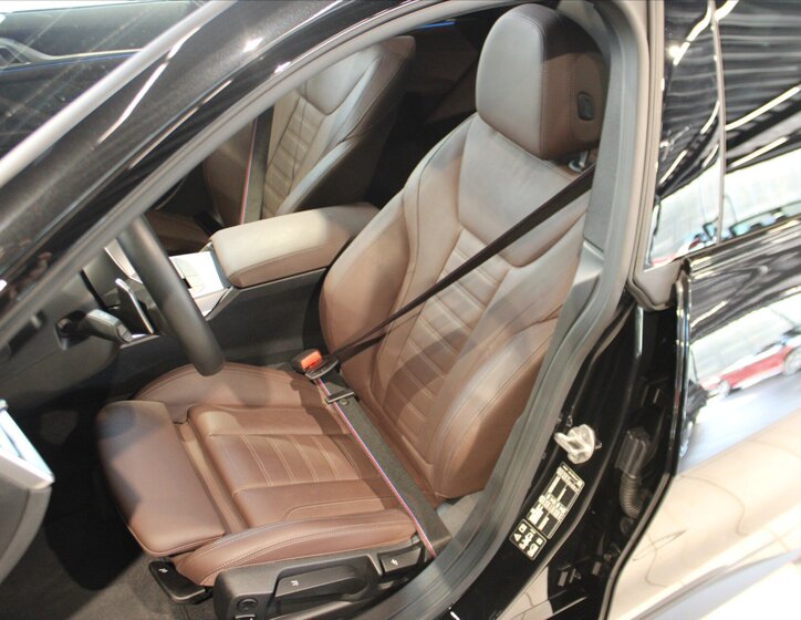 BMW Řada 4 Sedan / Limuzína 2,0 l 140 kw