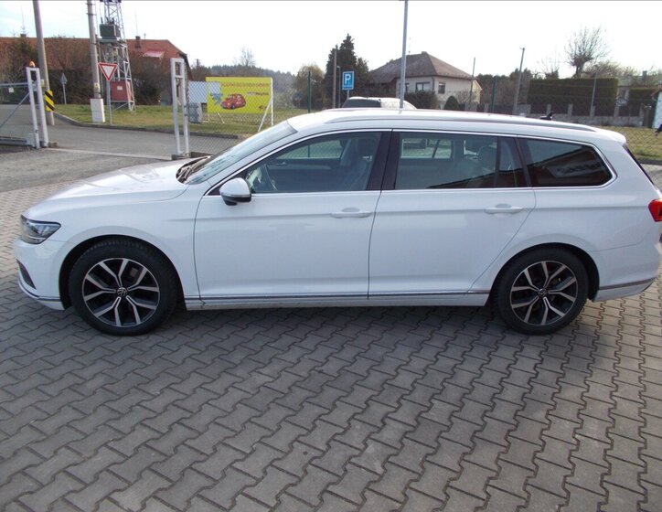 Volkswagen Passat Kombi 2,0 l 140 kw