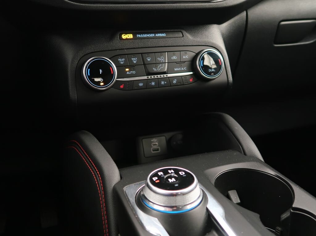 Ford Kuga SUV / Terénní 2,0 l 88 kw