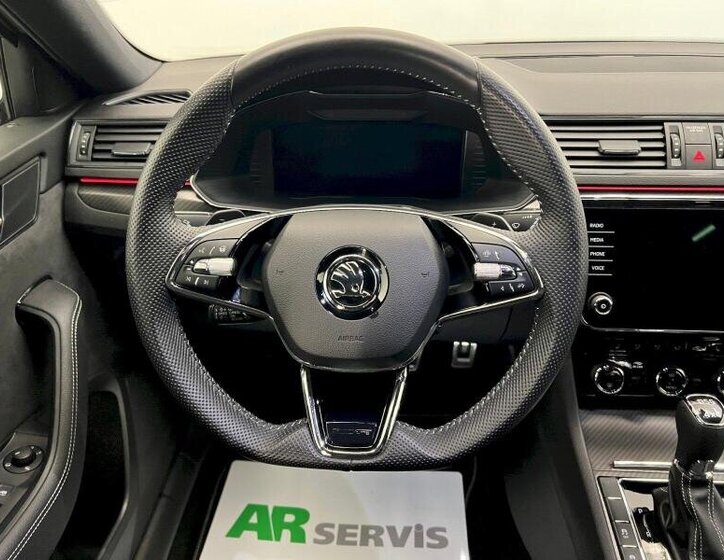 Škoda Superb Kombi 2,0 l 147 kw