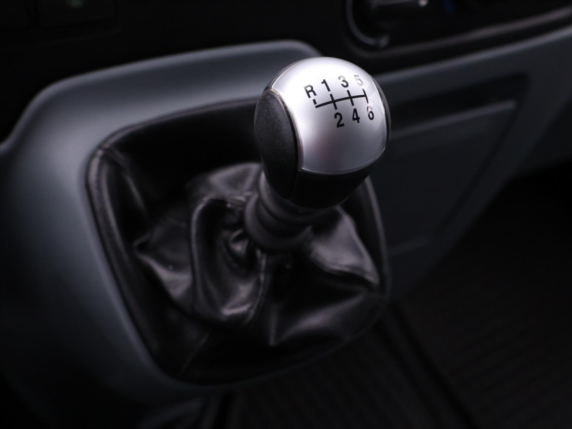 Ford Transit Kombi 2,2 l 92 kw