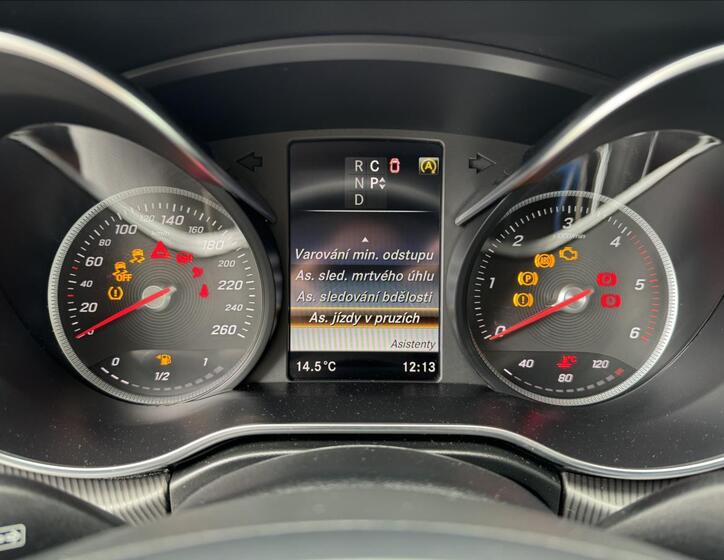 Mercedes-Benz Třídy V 11