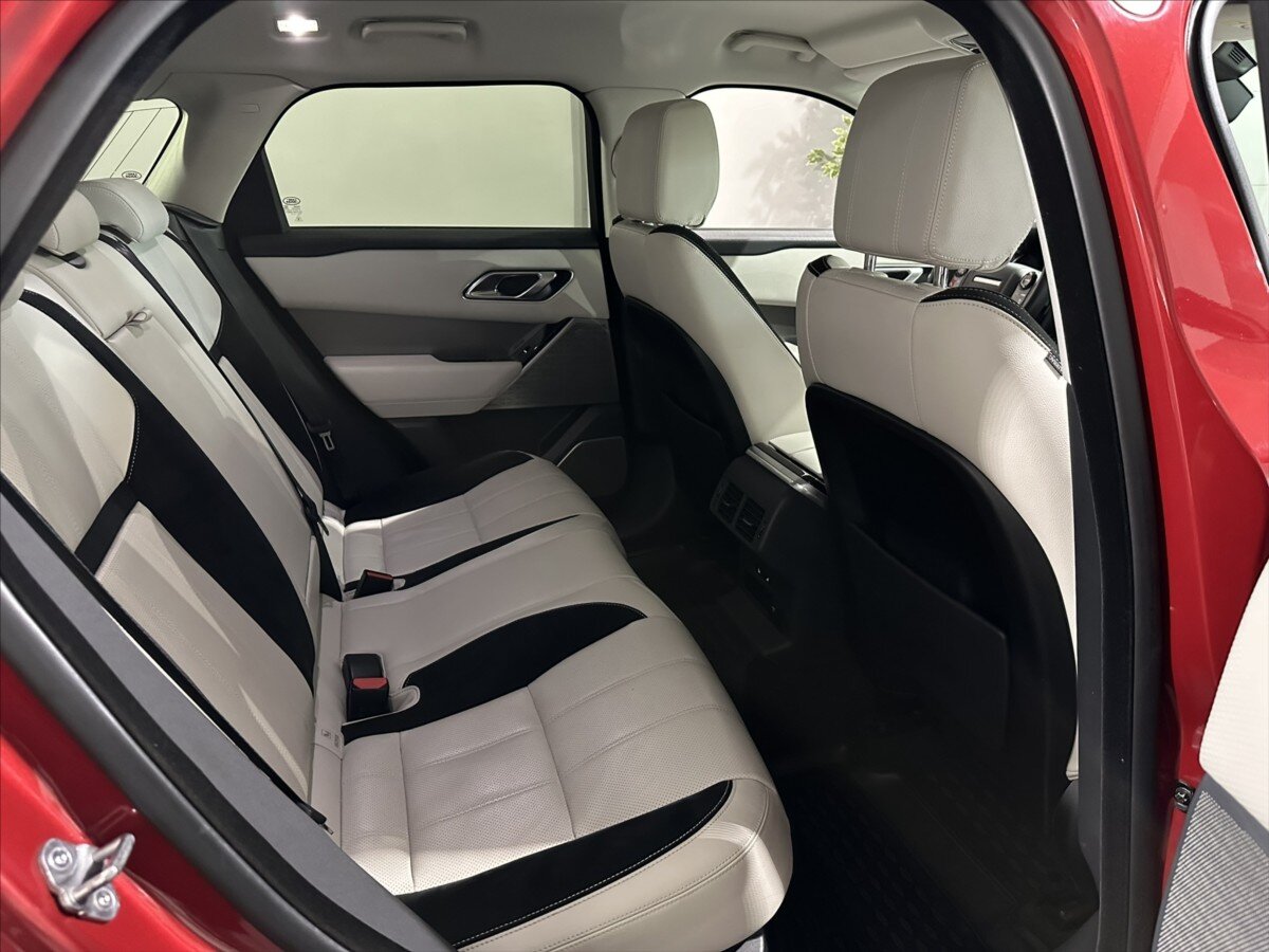 Land Rover Range Rover Velar SUV / Terénní 2,0 l 132 kw