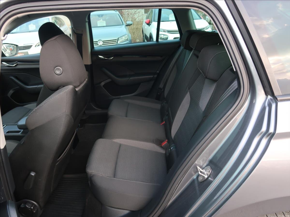 Škoda Octavia Kombi 2,0 l 85 kw