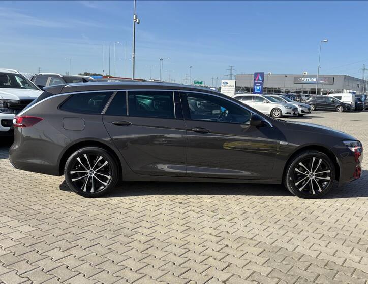 Opel Insignia 6