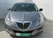Lancia Delta Hatchback 1,6 l 88 kw
