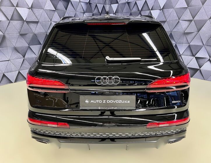Audi Q7 5