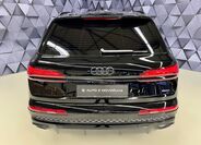 Audi Q7 5
