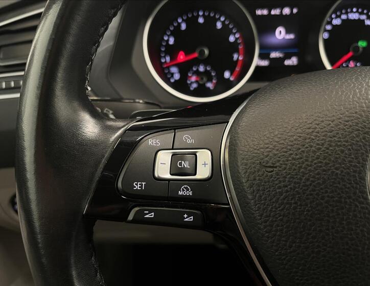 Volkswagen Tiguan 18