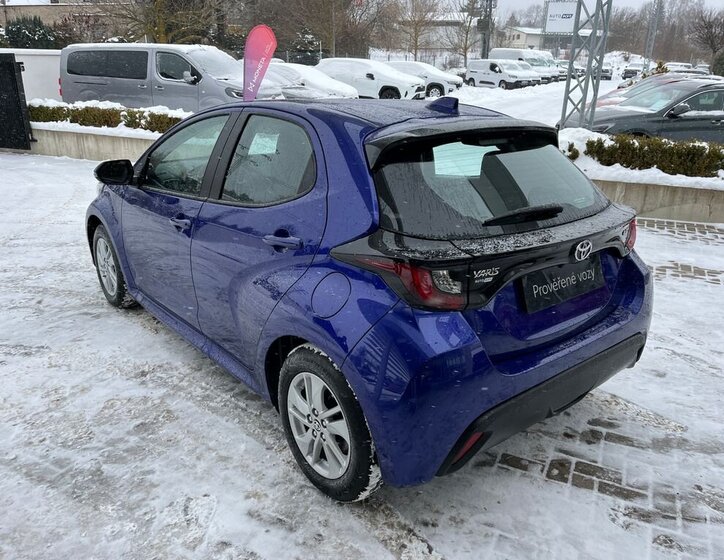 Toyota Yaris 4