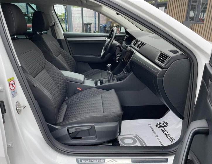 Škoda Superb Kombi 1,4 l 110 kw