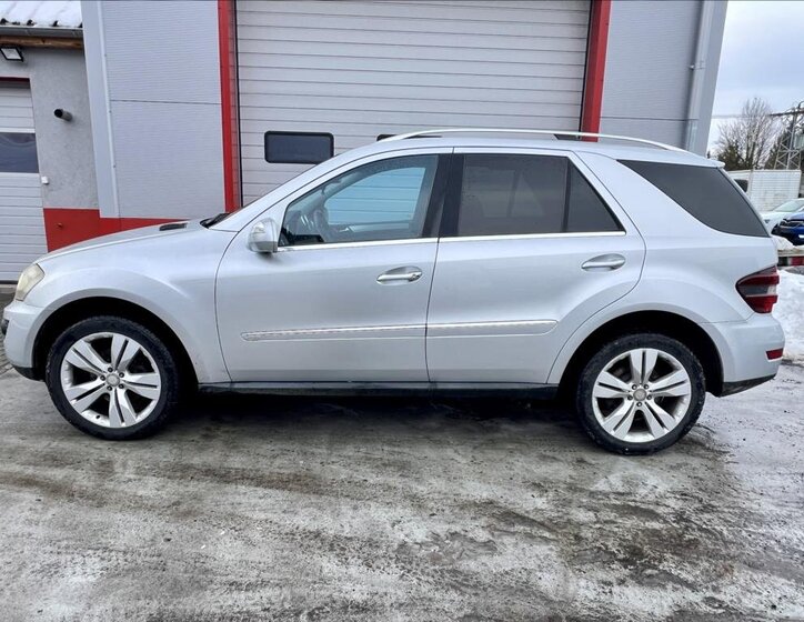 Mercedes-Benz Třídy M 2