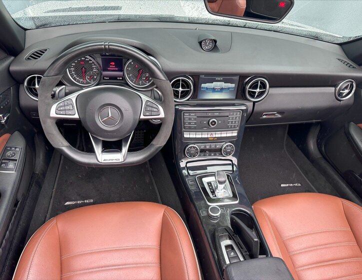 Mercedes-Benz SLC Kabriolet 3,0 l 270 kw