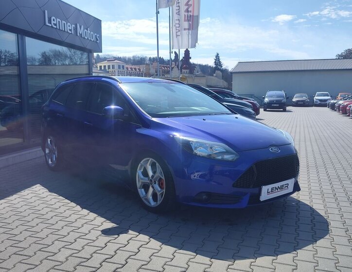 Ford Focus Kombi 2,0 l 218 kw