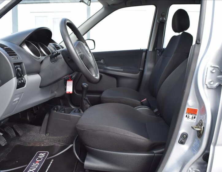 Subaru Justy Hatchback 1,3 l 66 kw