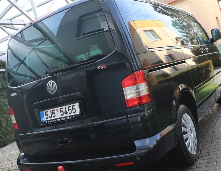 Volkswagen Multivan MPV 2,5 l 128 kw