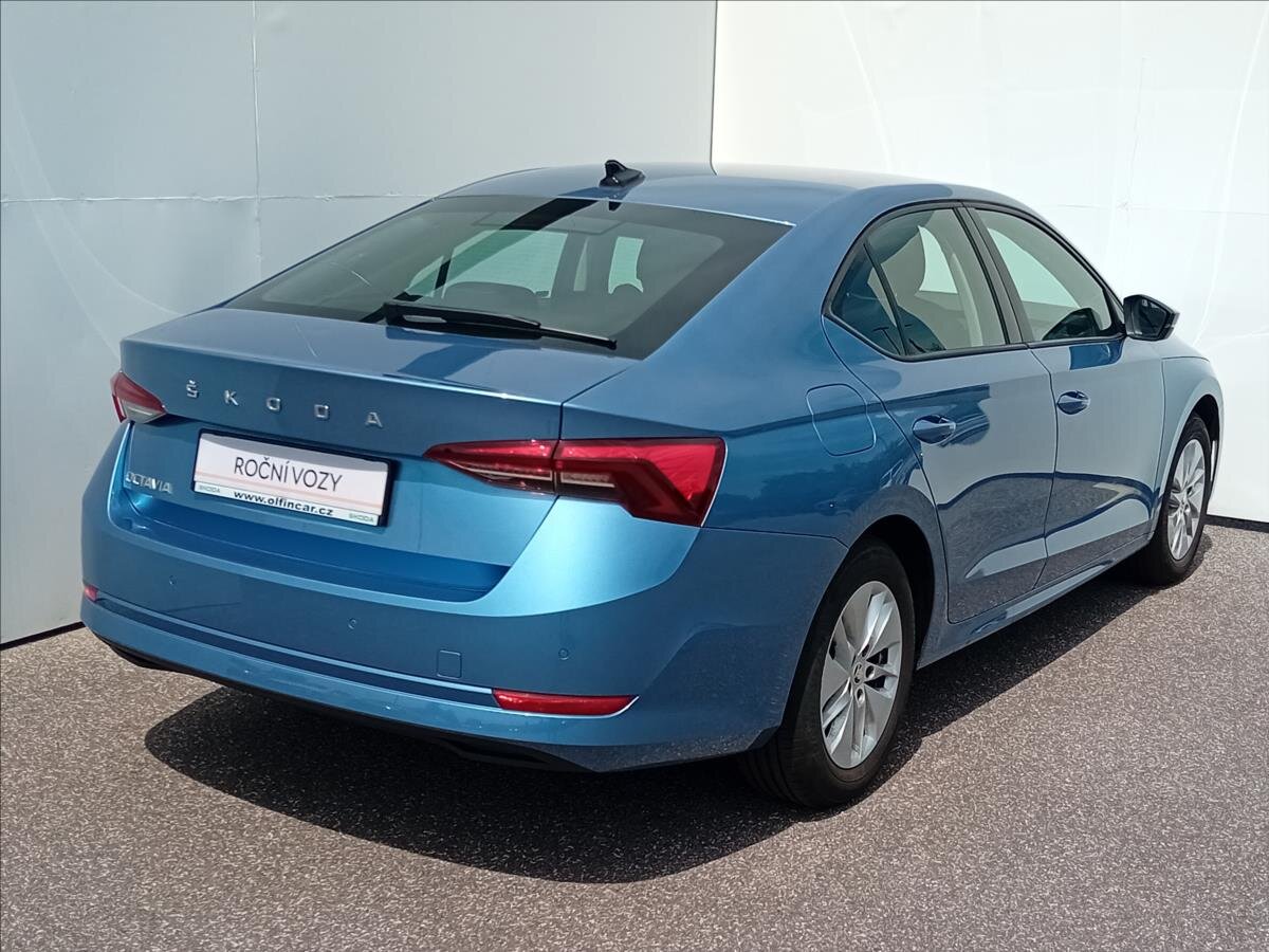 Škoda Octavia Sedan / Limuzína 1,5 l 110 kw