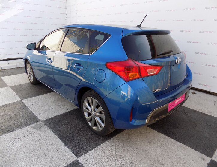 Toyota Auris Hatchback 1,8 l 73 kw
