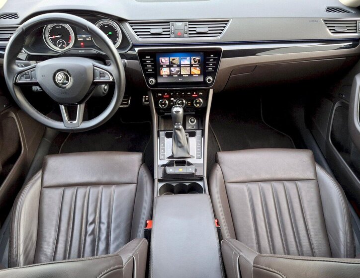 Škoda Superb Sedan / Limuzína 2,0 l 140 kw