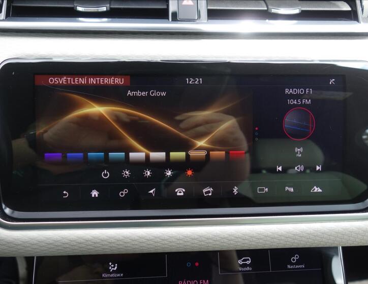 Land Rover Range Rover Velar 29