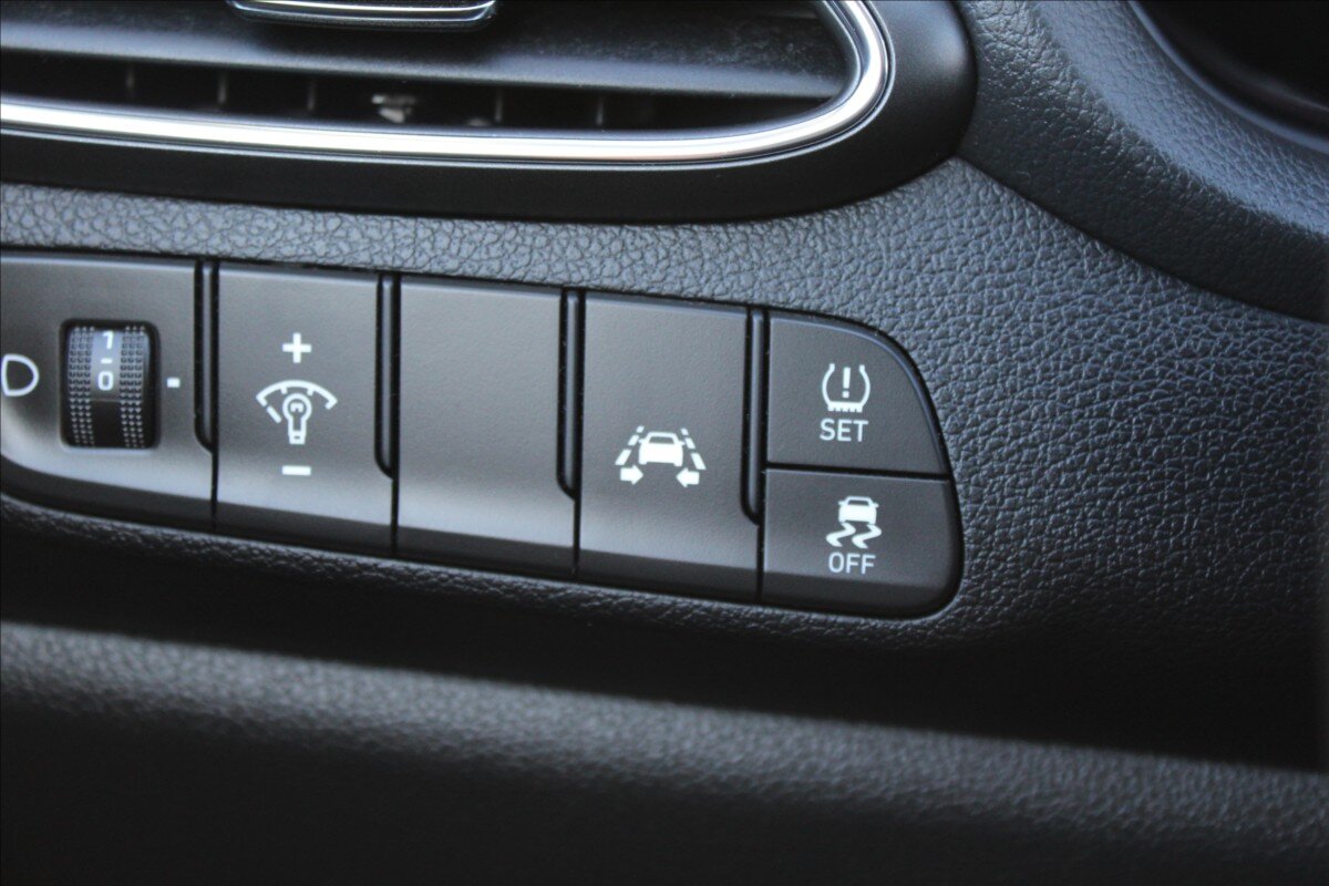 Hyundai i30 Kombi 1,4 l 103 kw