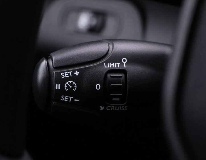 Peugeot Partner Ostatní 1,2 l 81 kw