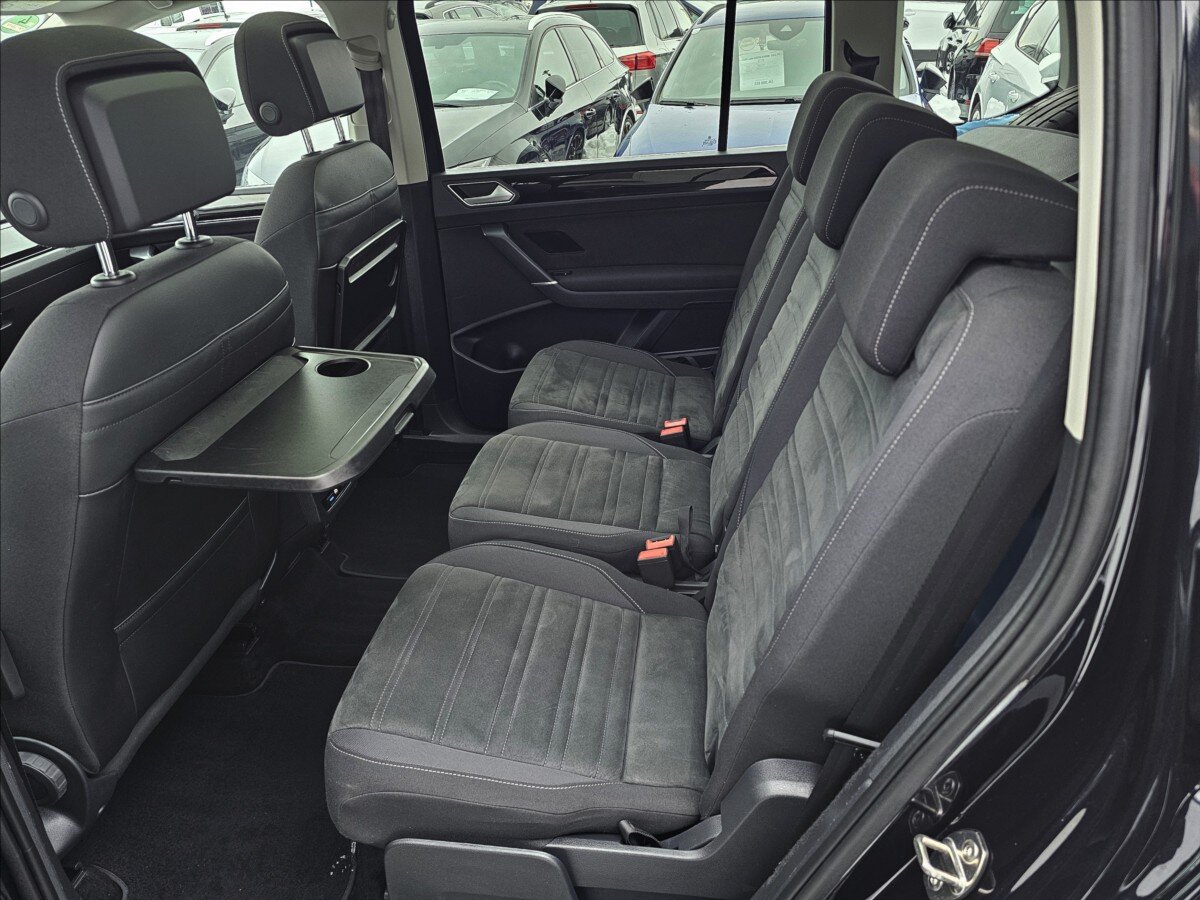 Volkswagen Touran Kombi 1,4 l 110 kw