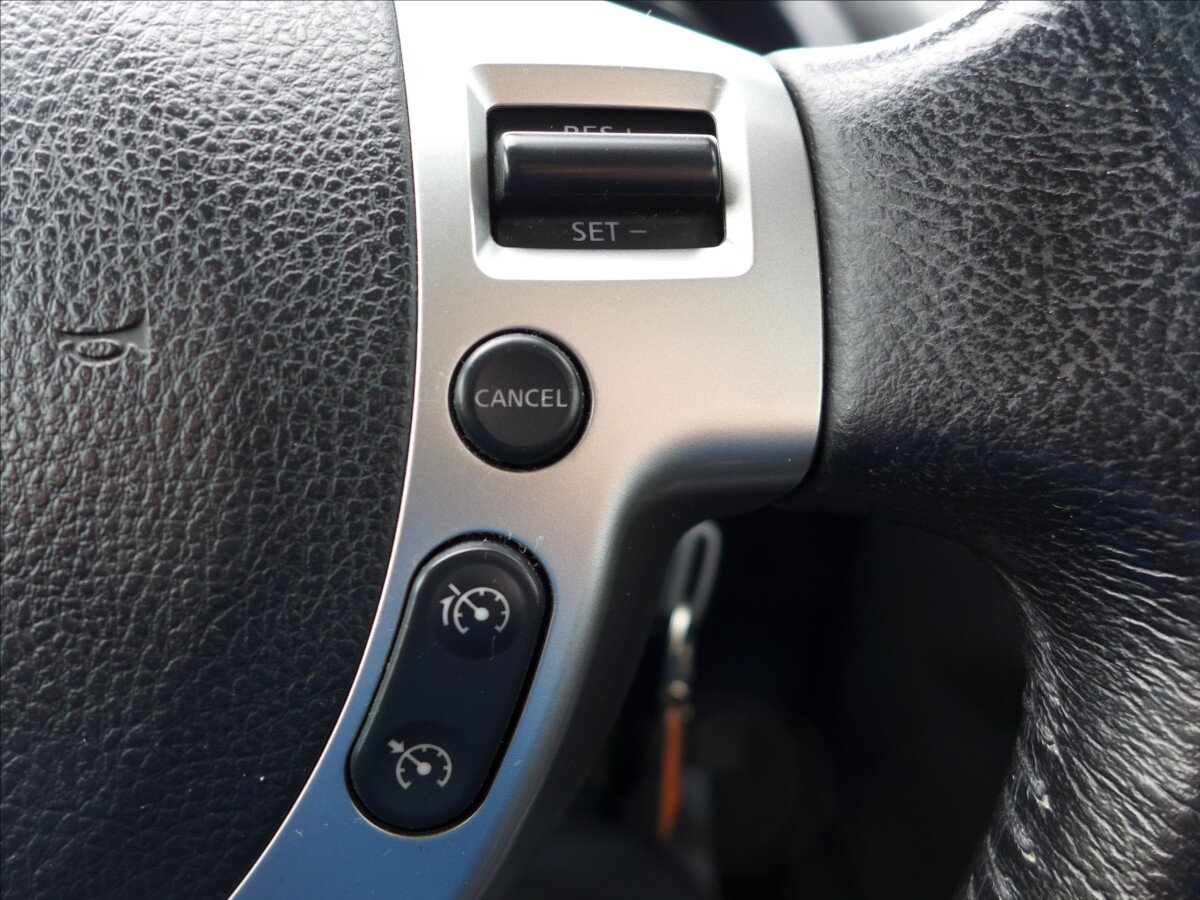 Nissan Qashqai SUV / Terénní 1,6 l 86 kw