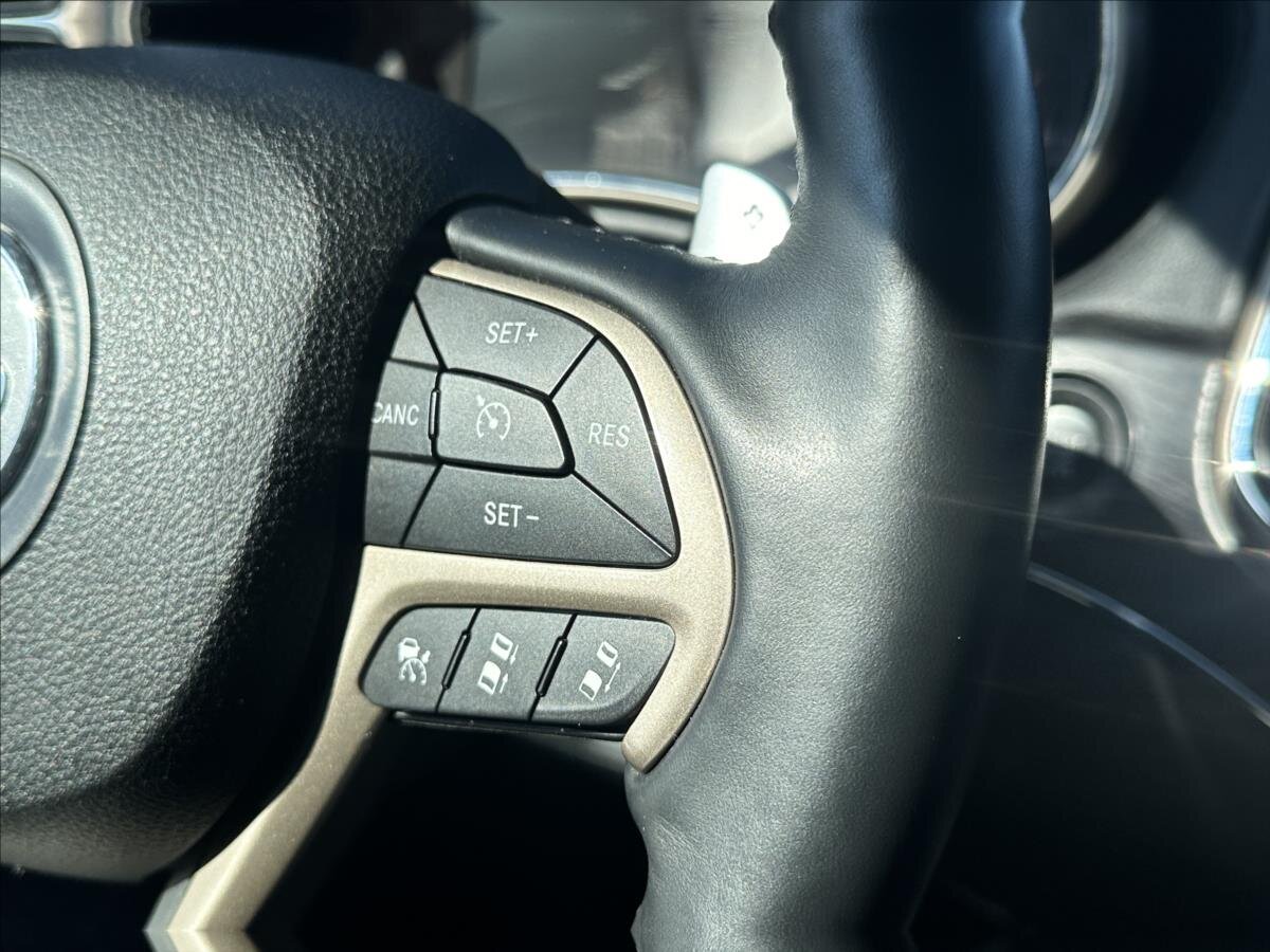 Jeep Grand Cherokee SUV / Terénní 3,0 l 184 kw