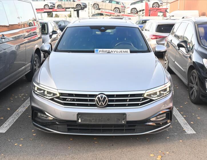 Volkswagen Passat 1