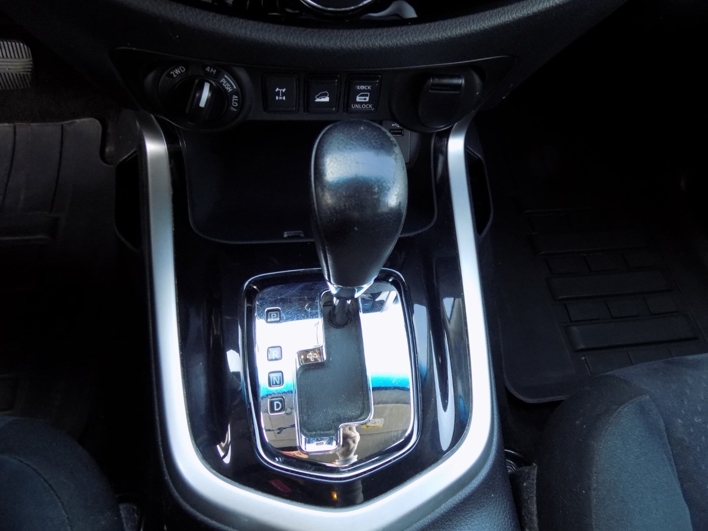 Nissan Navara SUV / Terénní 2,3 l 140 kw