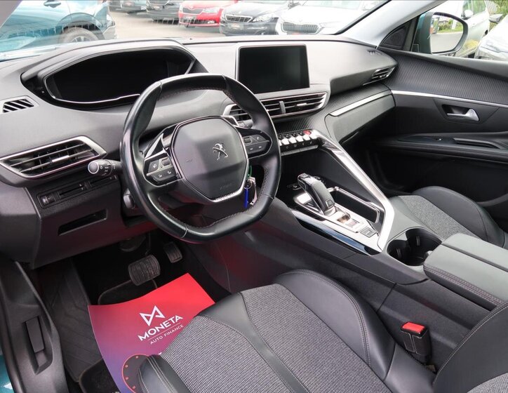 Peugeot 5008 SUV / Terénní 1,2 l 96 kw