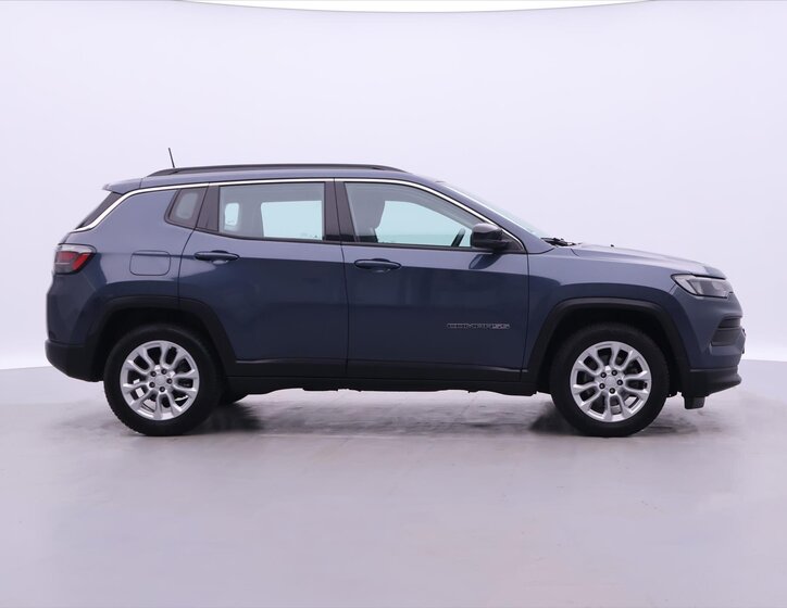 Jeep Compass 8