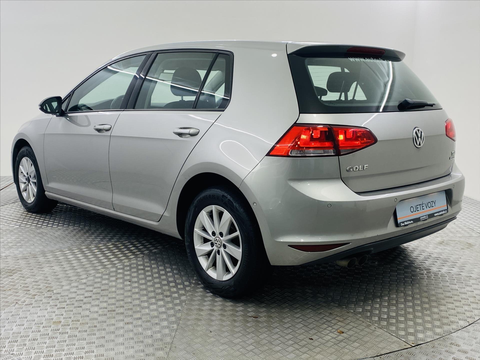 Volkswagen Golf Hatchback 1,6 l 77 kw
