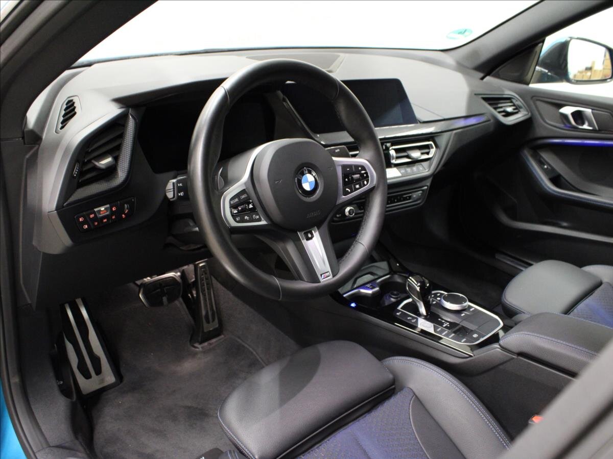 BMW Řada 2 Sedan / Limuzína 1,5 l 100 kw