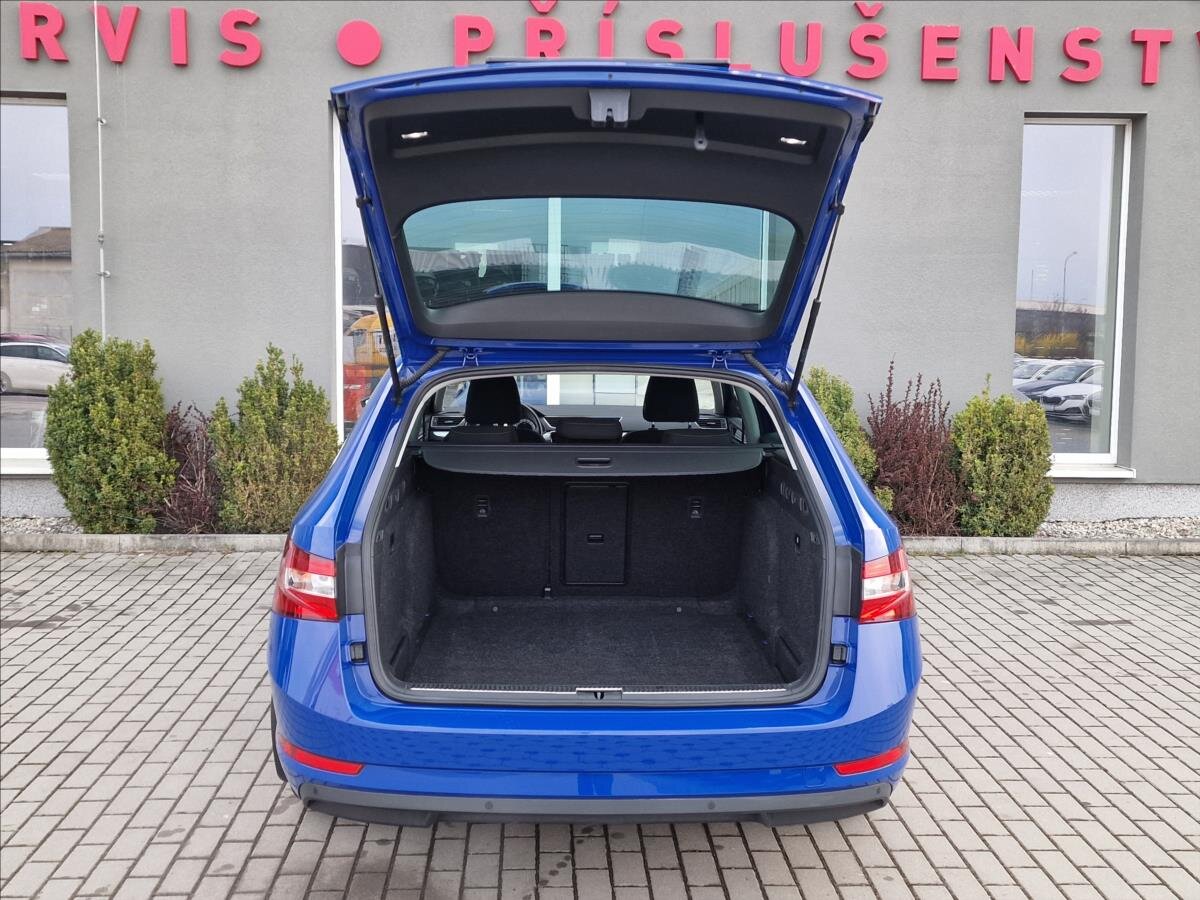 Škoda Superb Kombi 2,0 l 110 kw