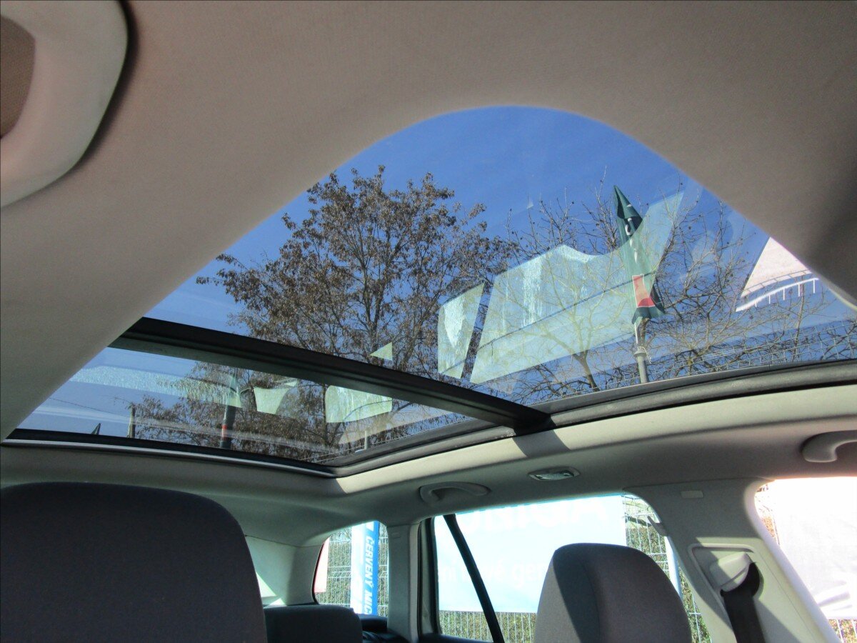 Volkswagen Golf Kombi 1,4 l 90 kw