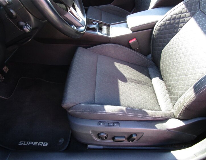 Škoda Superb Kombi 2,0 l 110 kw