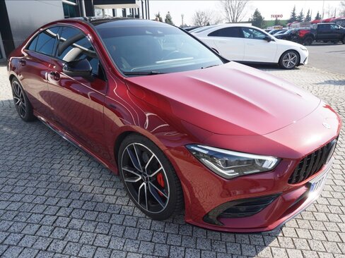 Mercedes-Benz CLA Kupé 2,0 l 225 kw