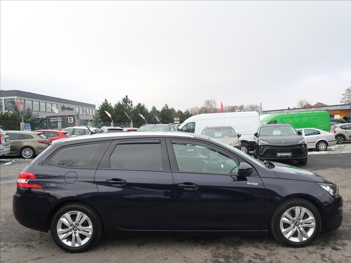 Peugeot 308 Kombi 2,0 l 110 kw