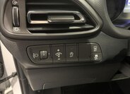 Hyundai i30 21